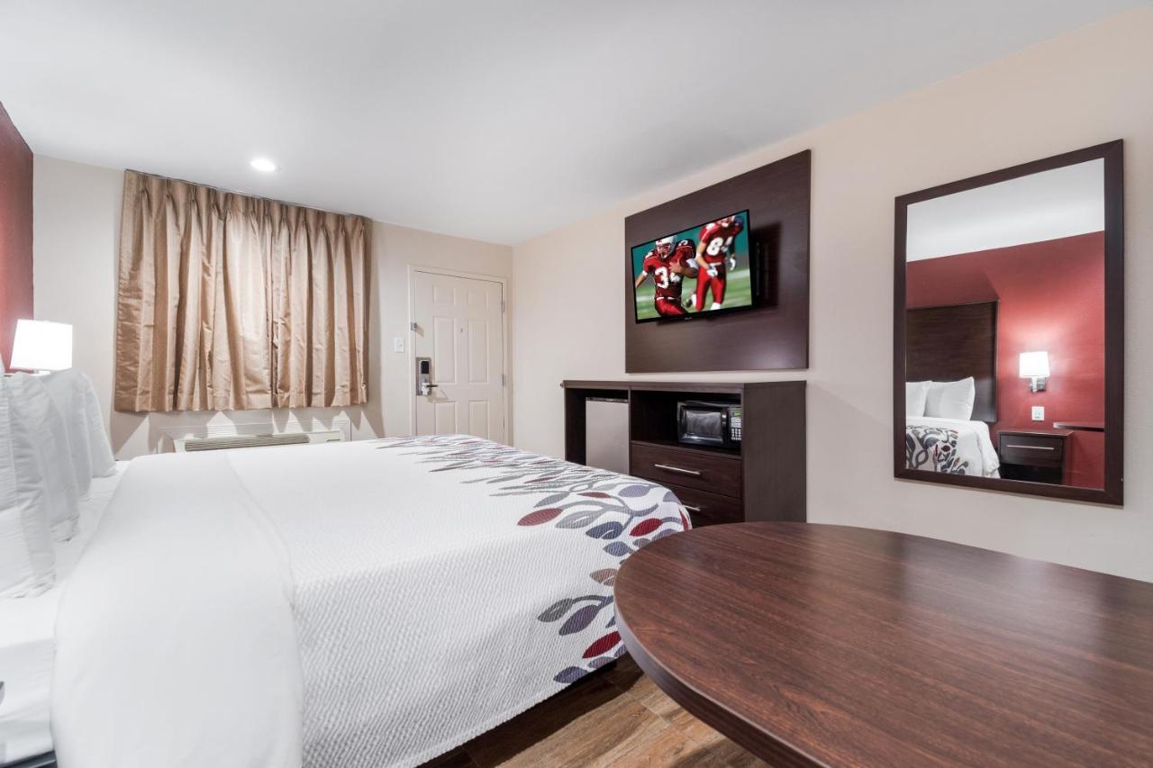 Red Roof Inn Houston - Spring North Bagian luar foto