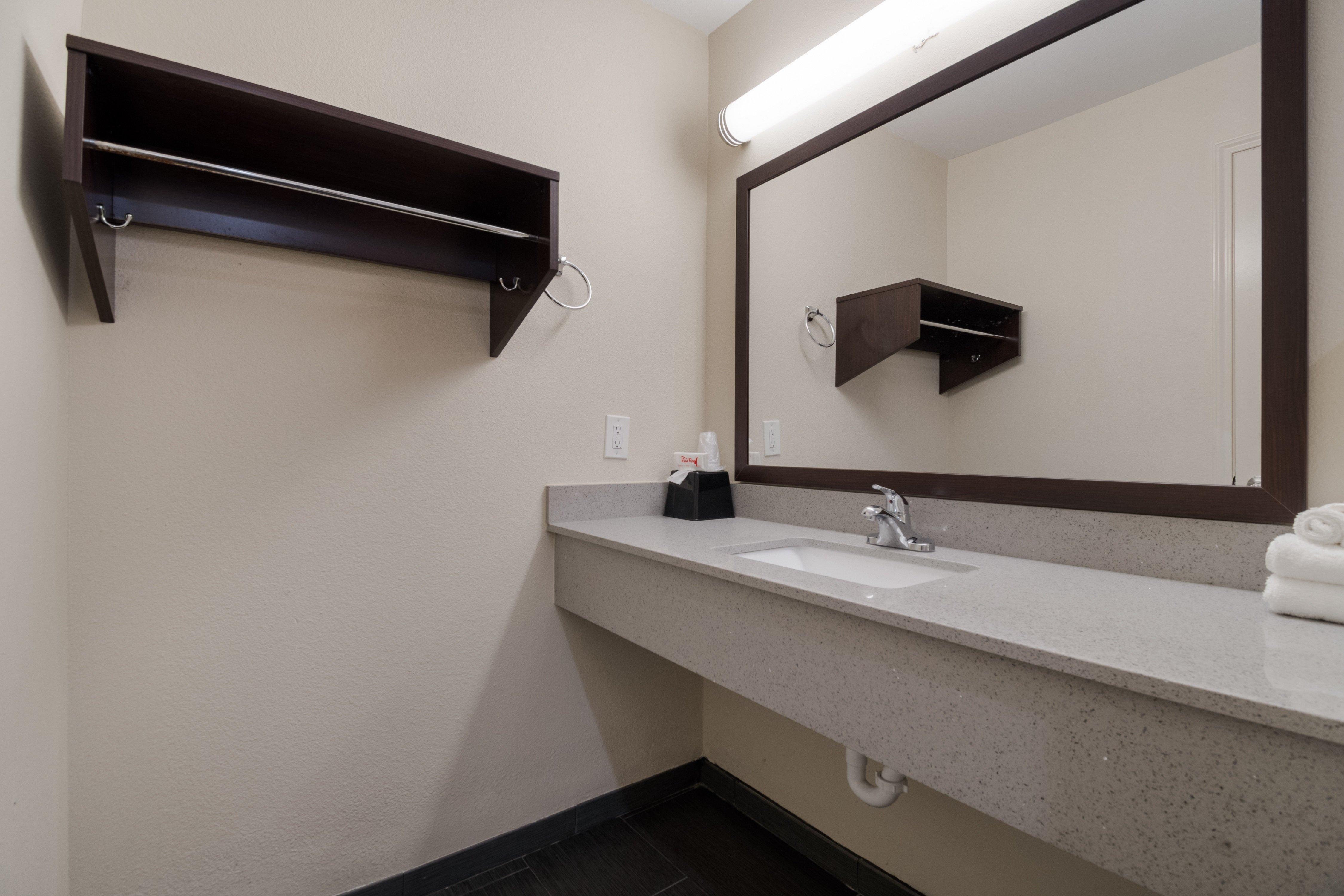 Red Roof Inn Houston - Spring North Bagian luar foto